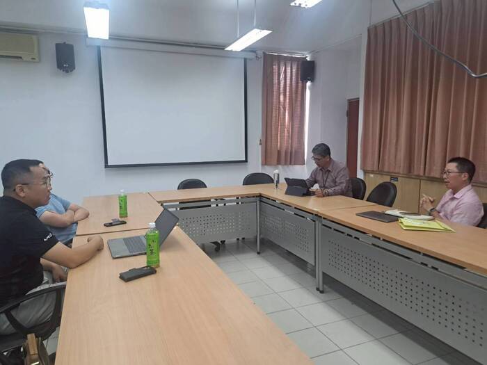 東海大學資工系賴俊鳴教授和本中心技術顧問劉育宏訪問JUST AI中心圖片